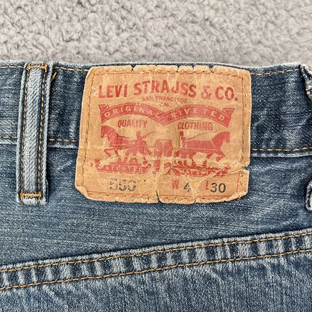 Levis 550 Jeans Mens 42x30 Straight Leg Distressed Faded Mid‎ Rise Medium Wash